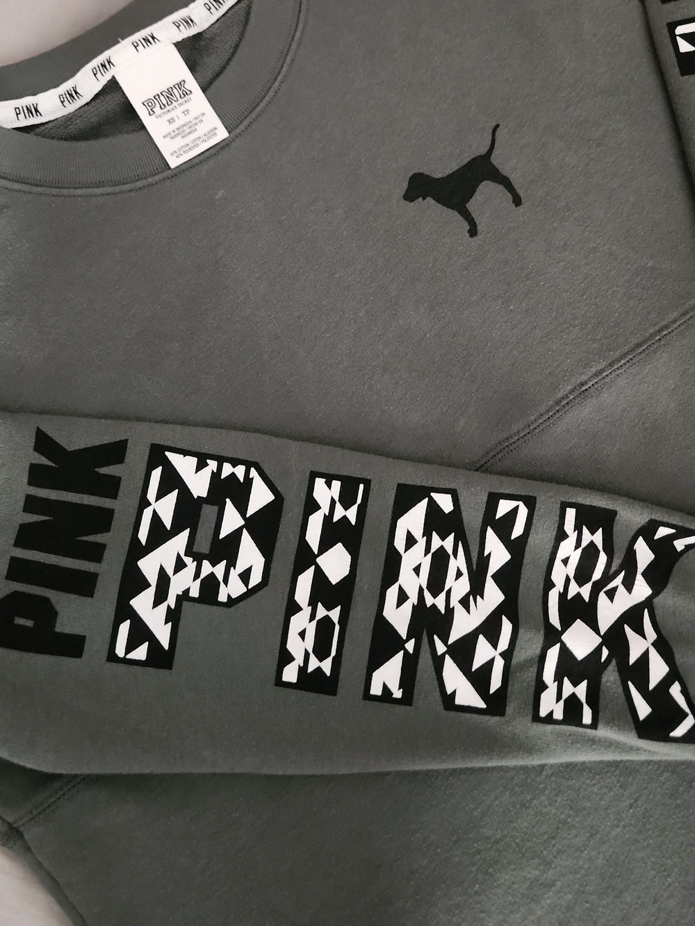 PINK Victoria's Secret Gray Crewneck Sweatshirt-Sise XS